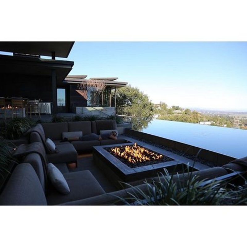 شاهدي أين يقضي المشاهير عطلاتهم